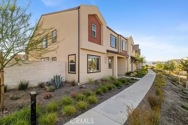 Valencia (santa Clarita), CA 91381,27636 Symphony Place
