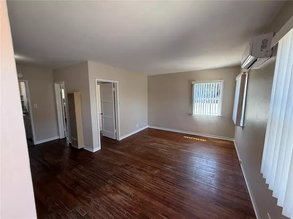 Azusa, CA 91702,901 N San Gabriel Avenue #6