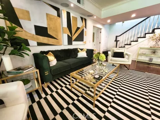 Canyon Country (santa Clarita), CA 91387,15529 Saddleback Road