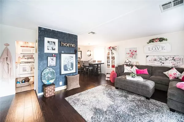 La Verne, CA 91750,2755 Arrow #150