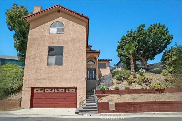 Los Angeles, CA 90039,2524 Ivan Hill Terrace