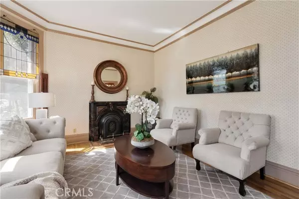 Glendora, CA 91741,211 E Virginia Avenue