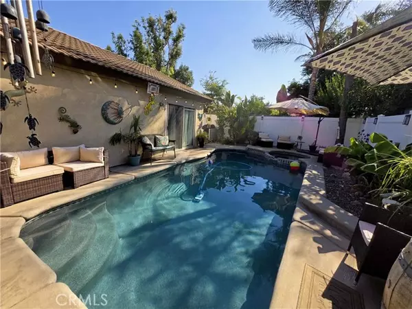 Fontana, CA 92337,11888 Banana Avenue