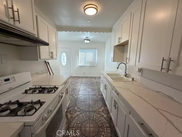 Fontana, CA 92335,15356 Merrill Avenue #1