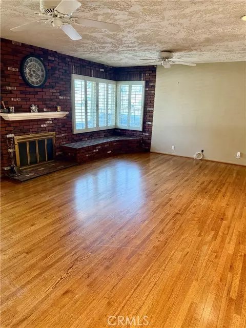 Pomona, CA 91767,870 Somerset Avenue