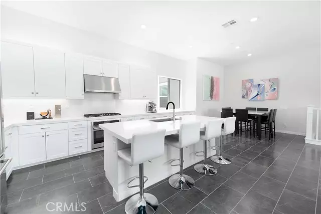 Valencia (santa Clarita), CA 91355,26956 Nature View Place