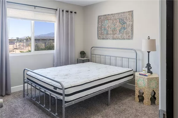 Apple Valley, CA 92308,10691 Joshua Road