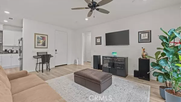 Ontario, CA 91761,4547 S Luna Privado