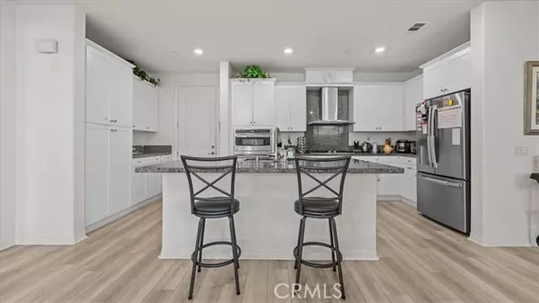 Ontario, CA 91761,4547 S Luna Privado