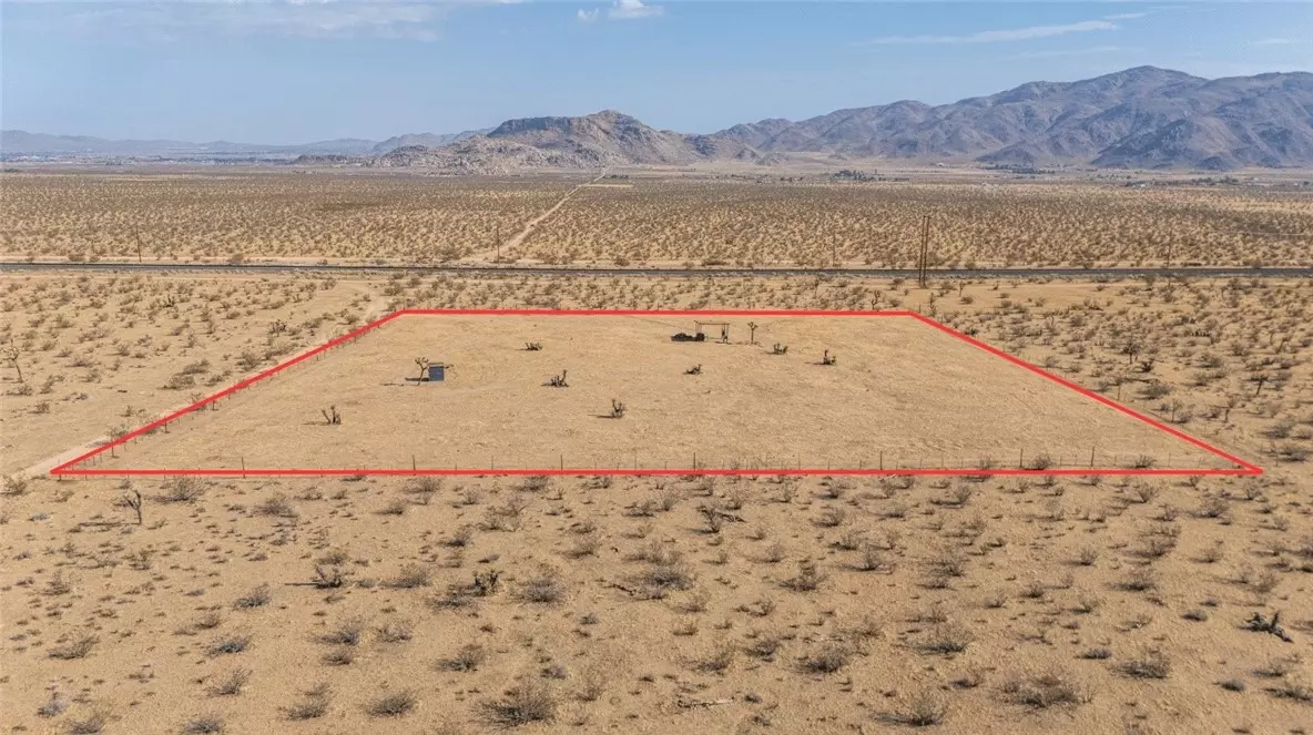 Apple Valley, CA 92308,10425 Laguna Seca Drive