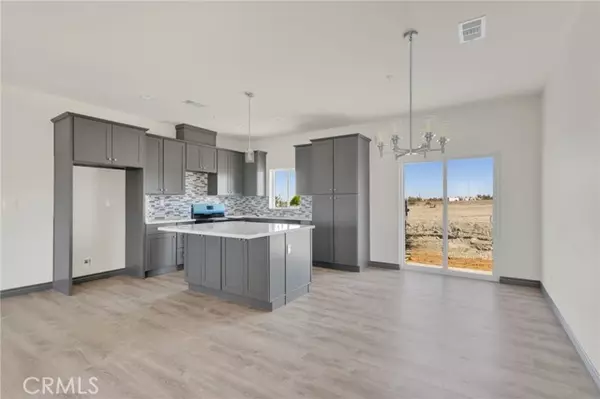 Pinon Hills, CA 92372,12015 Rosado Road