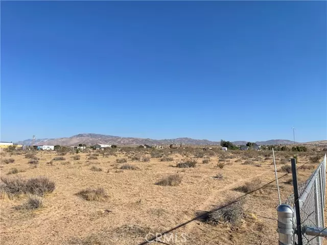 Apple Valley, CA 92308,0 Apn 308021211