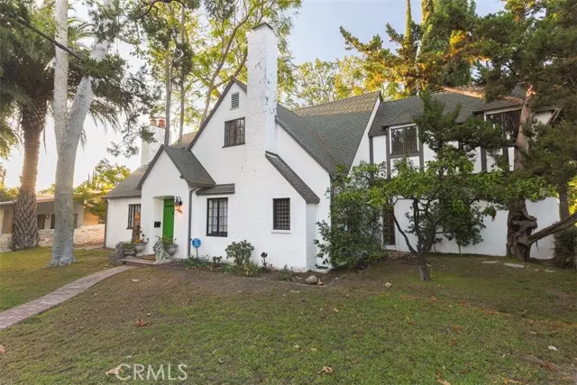 Claremont, CA 91711,425 W 10th Street