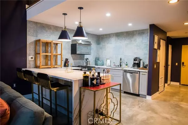 101 W Mission Boulevard #312, Pomona, CA 91766