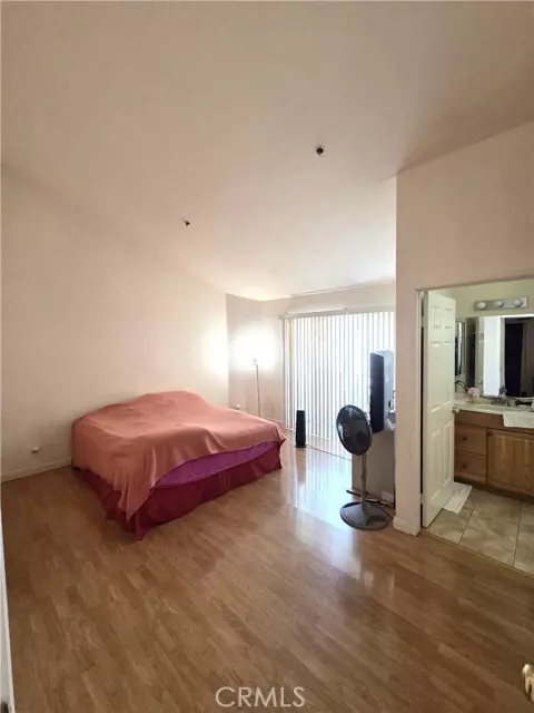 Panorama City (los Angeles), CA 91402,9146 Tobias Avenue #3