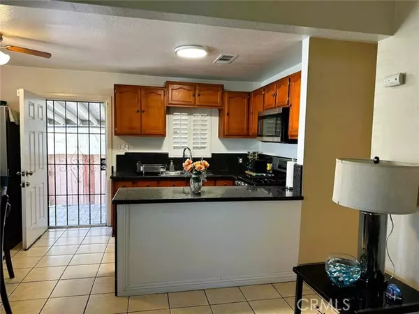 Los Angeles, CA 90003,150 E 95th Street