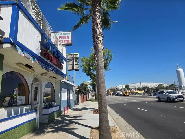 Inglewood, CA 90303,10623 S. Prairie Avenue