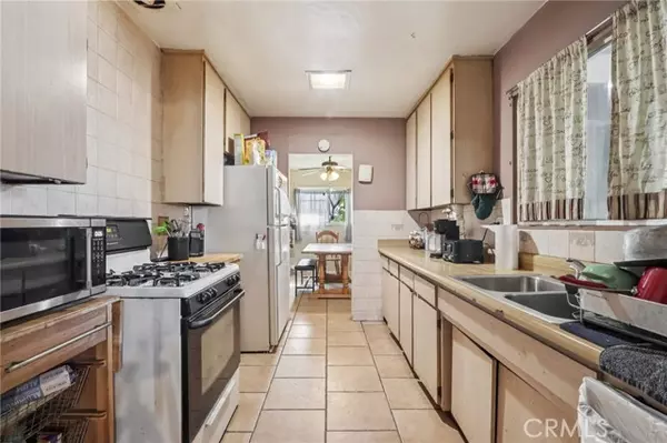 Hacienda Heights, CA 91745,1727 Larchwood Avenue