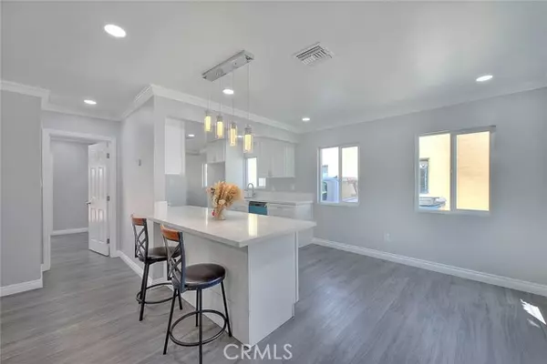 San Bernardino, CA 92404,2048 Belle st