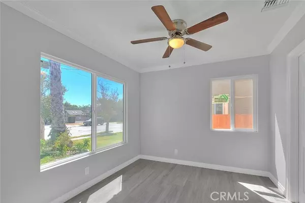 San Bernardino, CA 92404,2048 Belle st