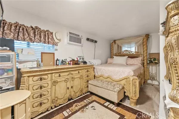 Rialto, CA 92376,2865 W Rialto Avenue #17