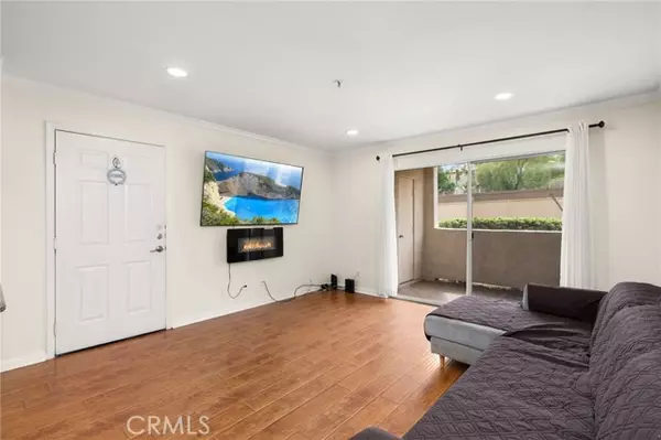 Riverside, CA 92879,1020 La Terraza Circle #102