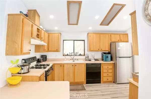 Hemet, CA 92545,5001 W Florida #695