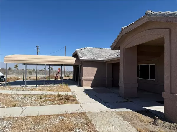 Phelan, CA 92371,12911 Corton