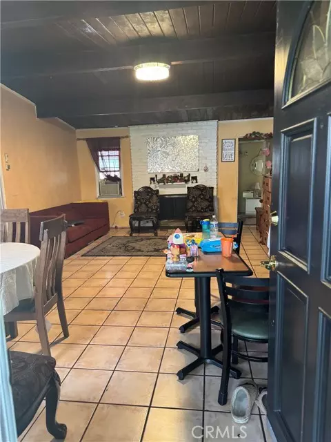 Covina, CA 91722,16150 E Queenside Drive