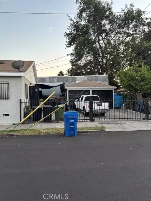 Vernon, CA 90058,3201 Long Beach