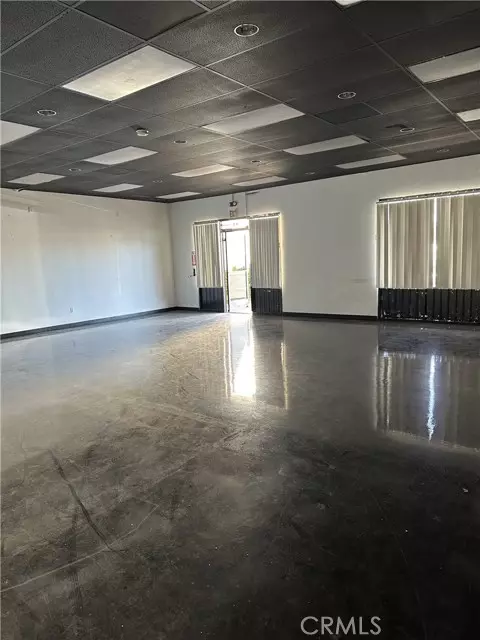 21065 Bear Valley, Apple Valley, CA 92308