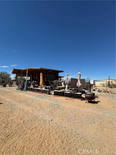 Landers, CA 92285,1990 Bourbon