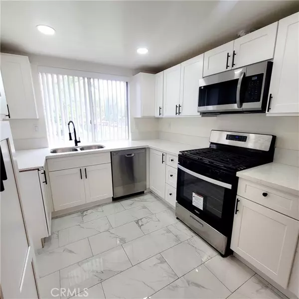 Diamond Bar, CA 91765,1109 Golden Springs Drive #G