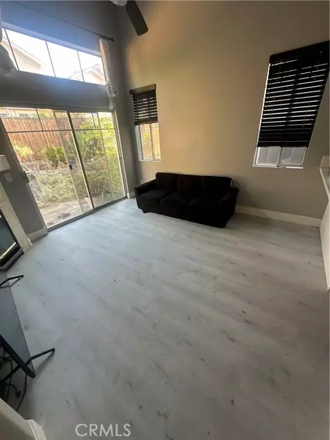 Castaic, CA 91384,27631 Iris Place