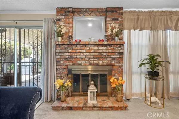 Pomona, CA 91767,327 Flaxton