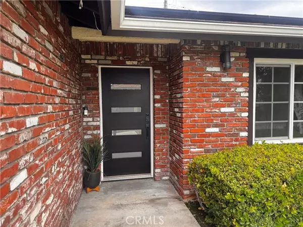 Monrovia, CA 91016,925 Royal Oaks