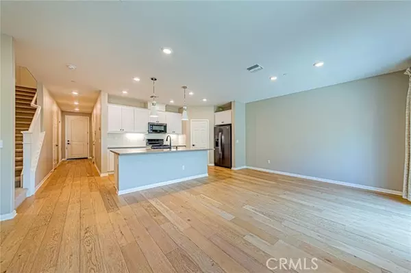 Upland, CA 91784,1705 Almond Tree