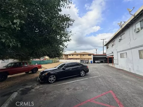 Pomona, CA 91768,1443 Laurel