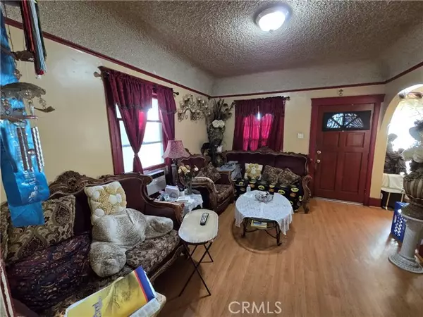 2222 Gates, Los Angeles, CA 90031