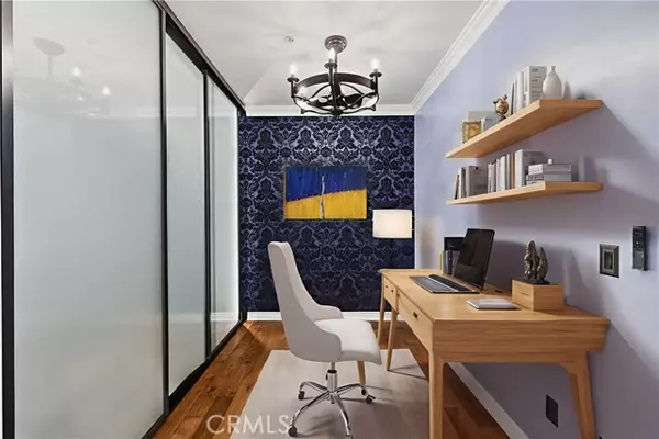 Irvine, CA 92612,2243 Martin #107