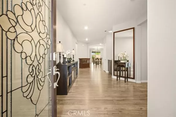 Fontana, CA 92336,5591 Royal Oaks
