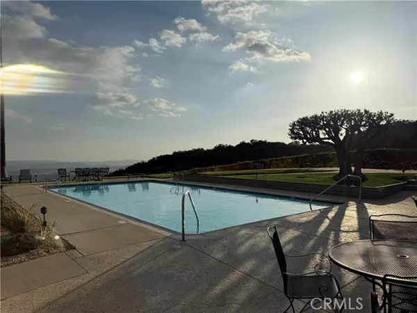 882 W Highpoint Drive, Claremont, CA 91711