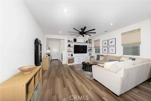 Fontana, CA 92336,16738 Petrus