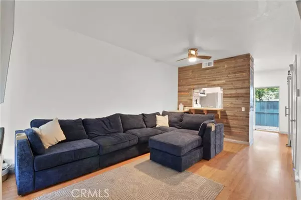 Ontario, CA 91762,926 W Philadelphia #R99