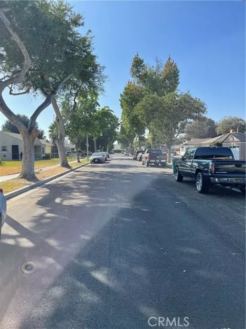 Long Beach, CA 90805,218 W Gardner