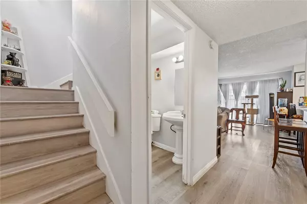 Garden Grove, CA 92843,11321 Parkgreen #102