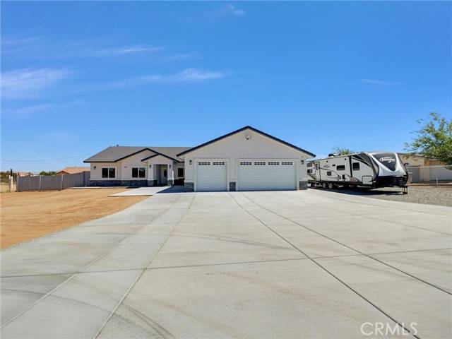 11515 Tamarisk Avenue, Hesperia, CA 92345