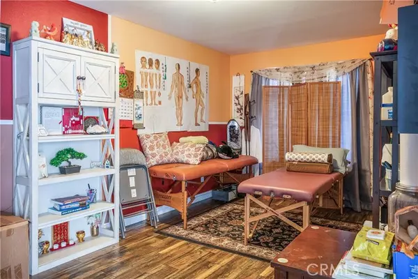 Adelanto, CA 92301,10254 Kemper