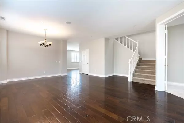 Fontana, CA 92336,15751 Snowy Peak