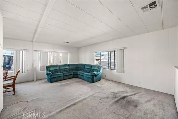 San Dimas, CA 91773,1245 W Cienega Avenue #60